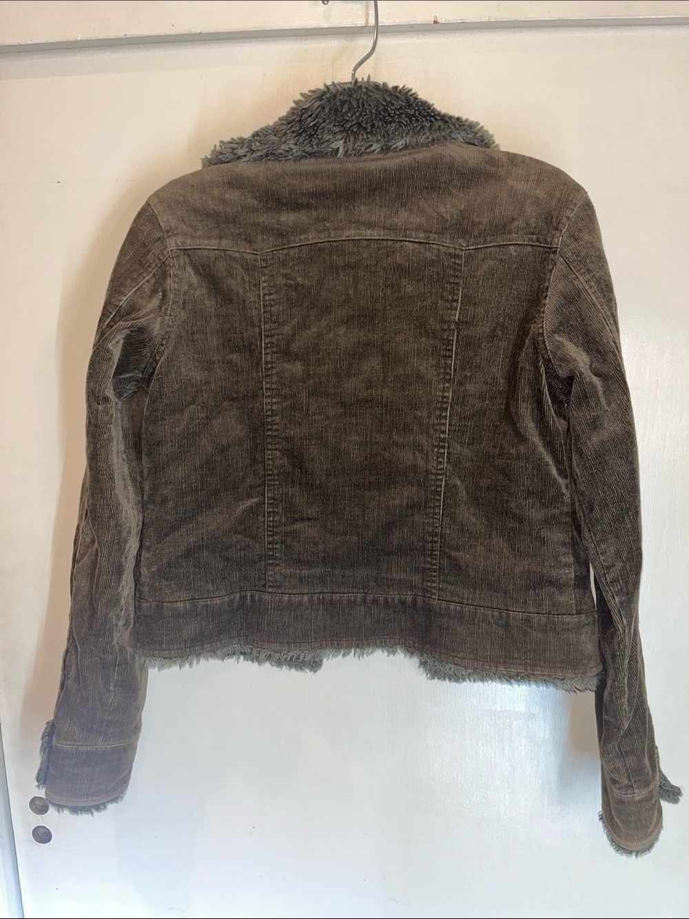 Forever 21 Olive Green Corduroy Cropped Jacket size medium w/ Faux Fur Trim - Picture 8 of 8